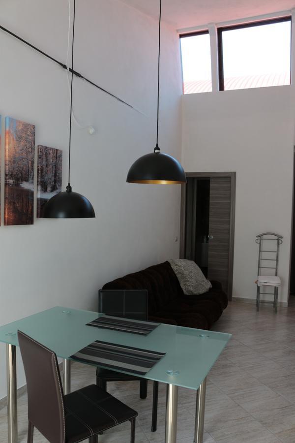 Paradeisos Residence Sas ซอมมา ลอมบาร์โด ภายนอก รูปภาพ