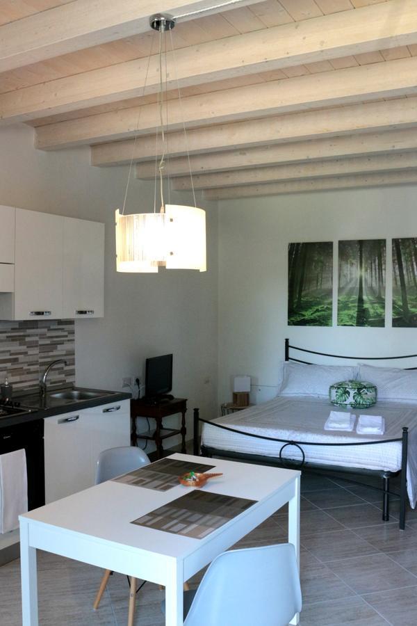 Paradeisos Residence Sas ซอมมา ลอมบาร์โด ภายนอก รูปภาพ