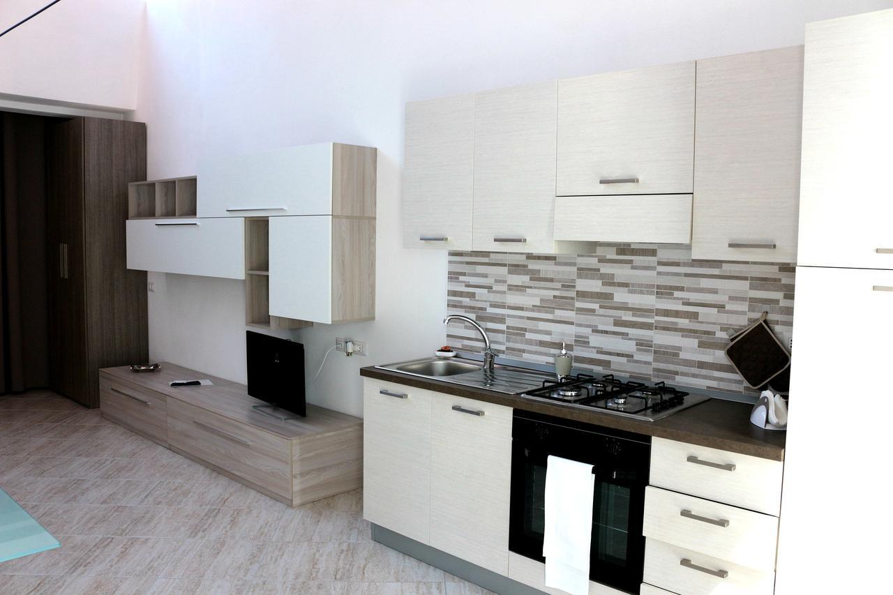 Paradeisos Residence Sas ซอมมา ลอมบาร์โด ภายนอก รูปภาพ